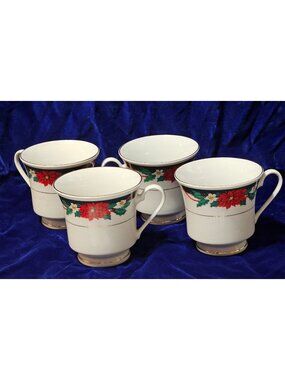 Vintage Tienshan "Deck the Halls" Fine China Tea Cups - Set of 4